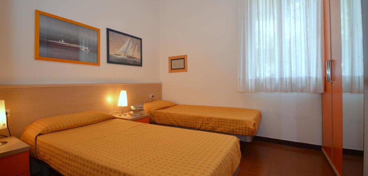 Villaggio Delle Meduse 비비오네 외부 사진