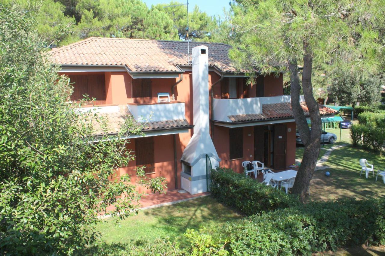 Villaggio Delle Meduse 비비오네 외부 사진